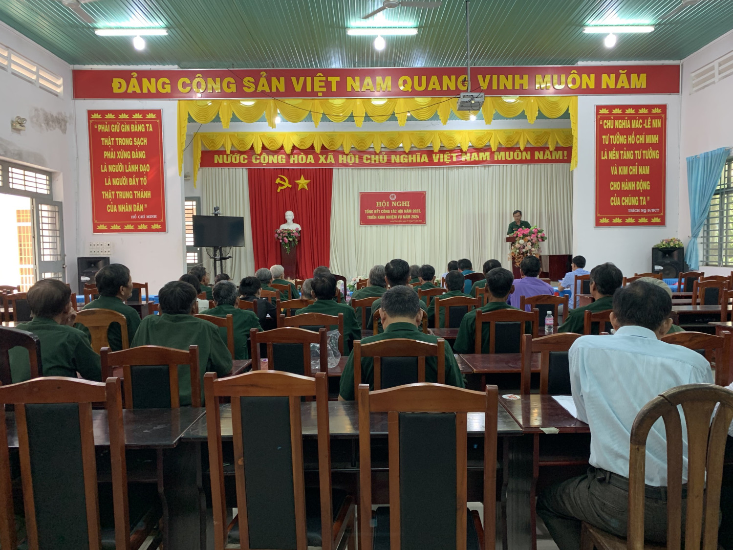 Hội Cựu chiến binh phường Long Thành Bắc tổ chức hội nghị tổng kết công tác Hội  năm 2023, triển khai phương hướng nhiệm vụ năm 2024.