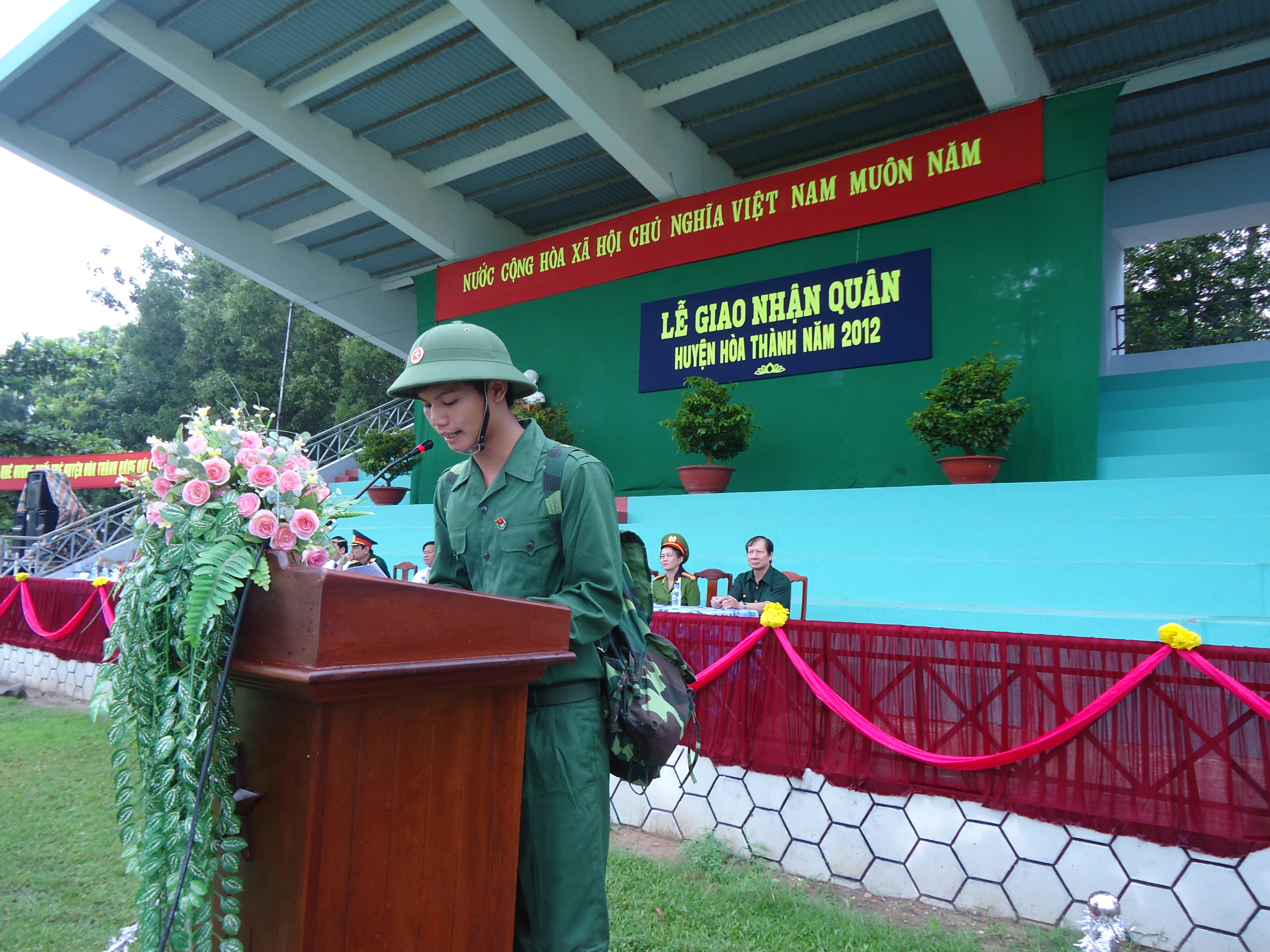 Tân binh Phan Minh Nhựt phát biểu hứa quyết tâm thực hiện tốt nhiệm vụ bảo vệ Tổ quốc