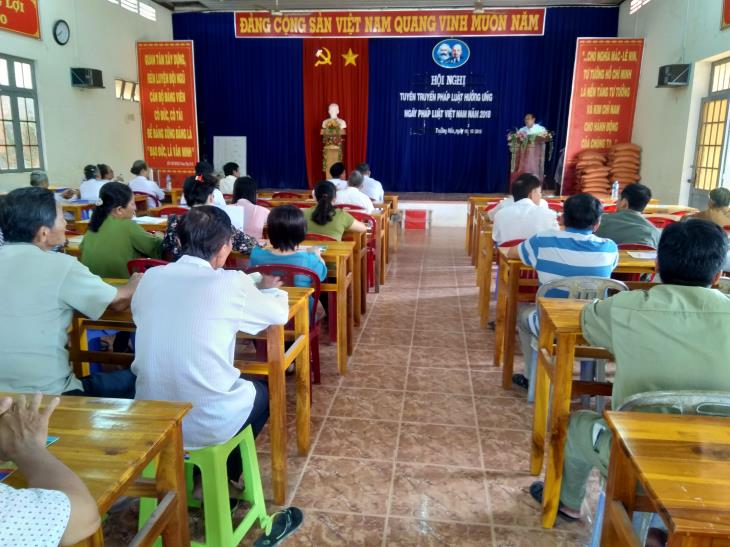  Đảng ủy xã Trường Hòa tổ chức Hội nghị Thông tin thời sự quý III năm 2018