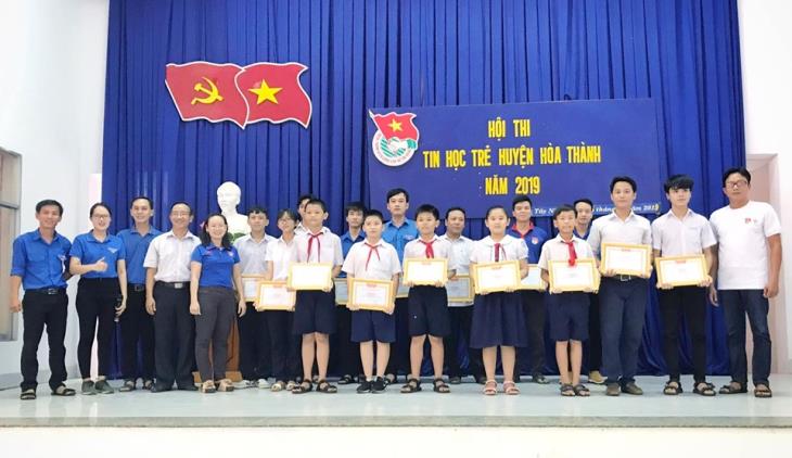 Hòa Thành tổ chức hội thi “Tin học trẻ” năm 2019