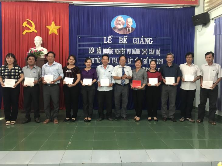 Hòa Thành: Tập huấn nghiệp vụ công tác kiểm tra, giám sát và thi hành kỷ luật Đảng năm 2019