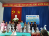 Bà Nguyễn Thị Hận (đứng thứ 3 từ phải qua) trong dịp họp mặt 90 ngày thành lập Hội LHPN Việt Nam tại phường Hiệp Tân