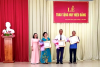 Đảng bộ phường Long Thành Trung trao Huy hiệu Đảng cho đảng viên