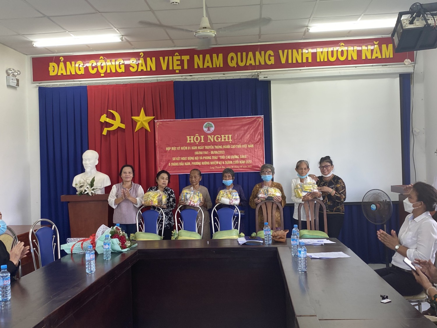 Hội Người cao tuổi phường Long Thành Bắc họp mặt kỷ niệm 81 năm ngày truyền thống Người cao tuổi Việt Nam (6/6/1941-6/6/2022)