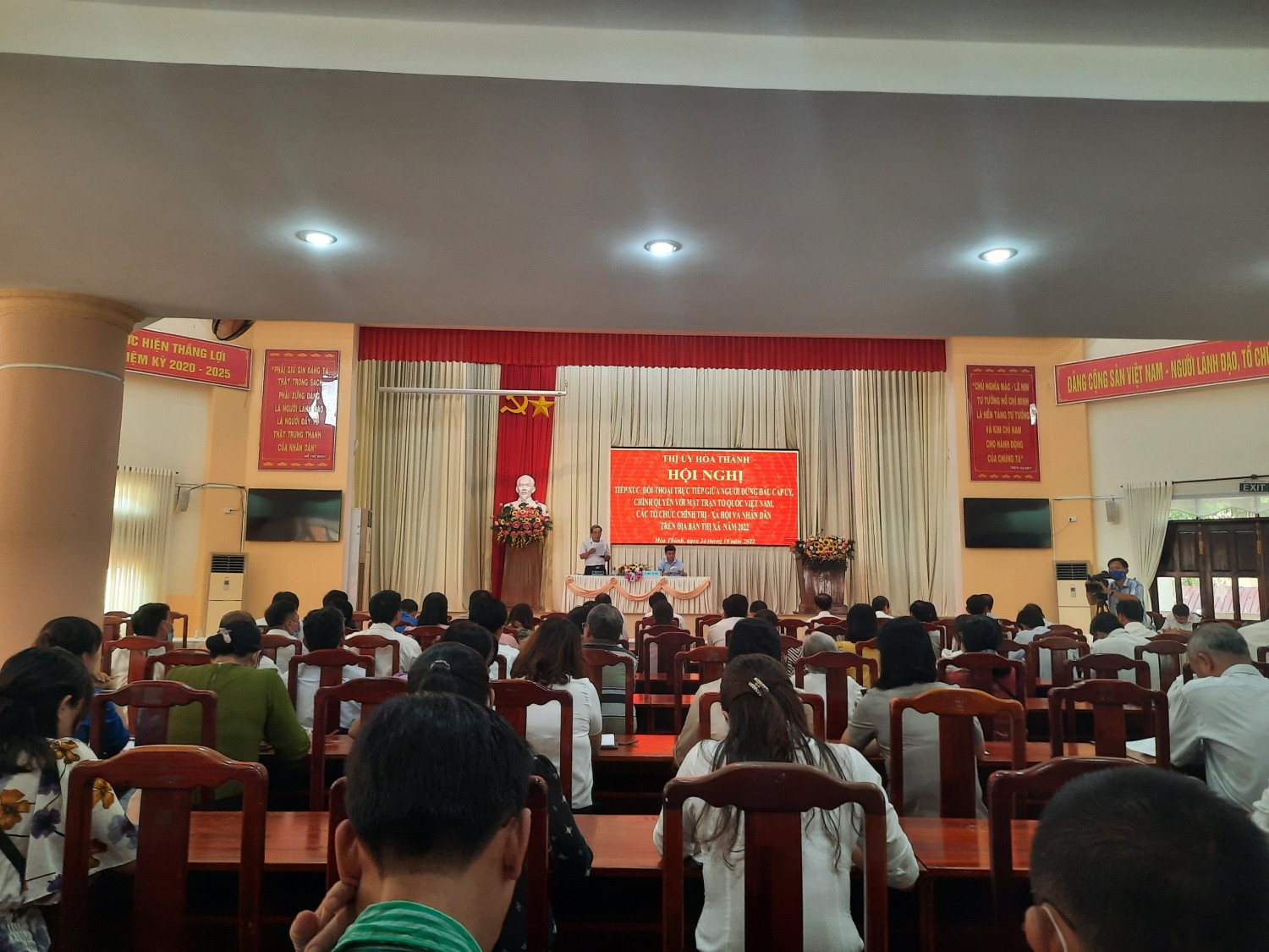 Hòa Thành: tổ chức hội nghị tiếp xúc, đối thoại