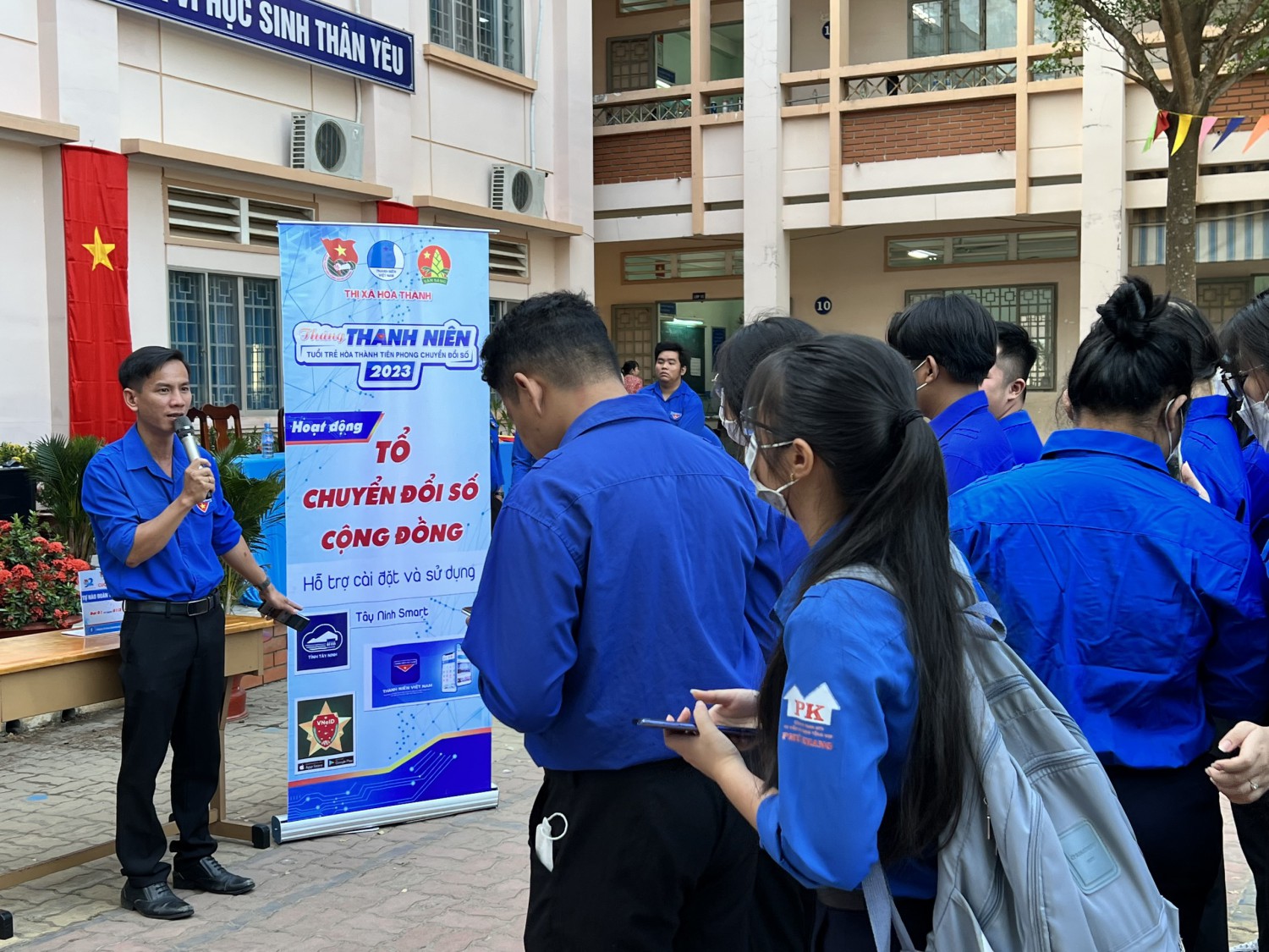 Thị đoàn triển khai cuộc thi trực tuyến 'Tự hào Đoàn TNCS Hồ Chí Minh' và các ứng dụng tiện ích