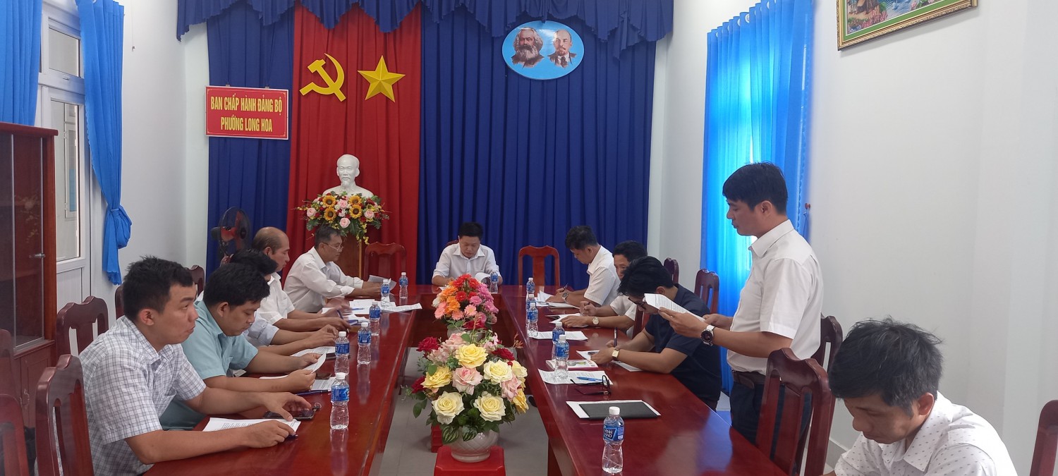 Hội đồng nhân dân phường Long Hoa giám sát việc giải quyết các kiến nghị của cử tri trước và sau kỳ họp thứ 6 Hội đồng nhân dân phường Long Hoa