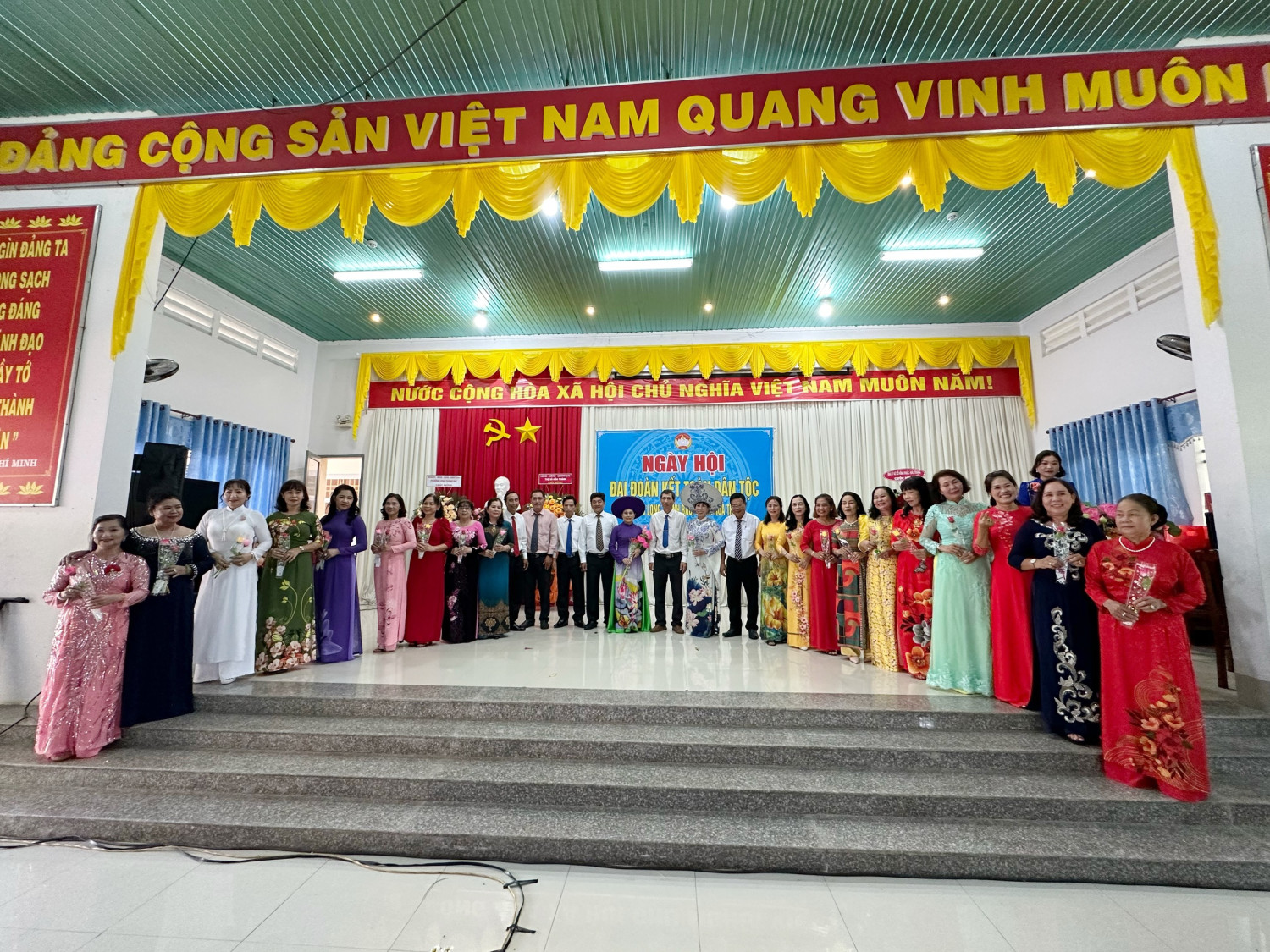 UBMTTQVN phường Long Thành Bắc tổ chức “Ngày hội Đại đoàn kết toàn dân tộc” năm 2023  và kỷ niệm 93 năm ngày truyền thống Mặt Trận Tổ Quốc Việt Nam (18/11/1930-18/11/2023)