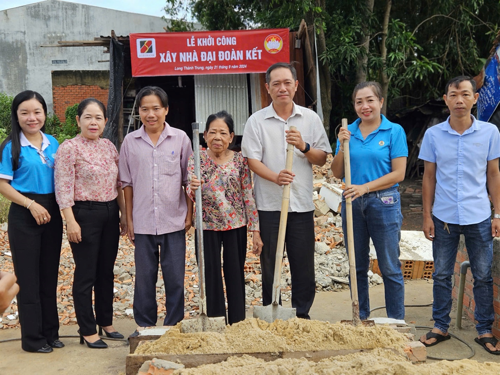 Phường Long Thành Trung tổ chức lễ khởi công xây nhà đại đoàn kết